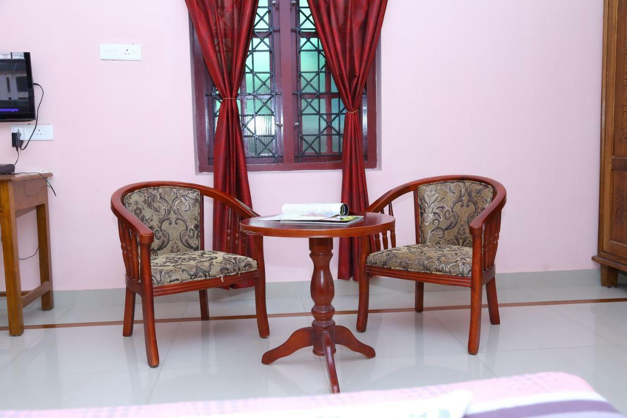 Princess Inn Royal Thiruvananthapuram ภายนอก รูปภาพ